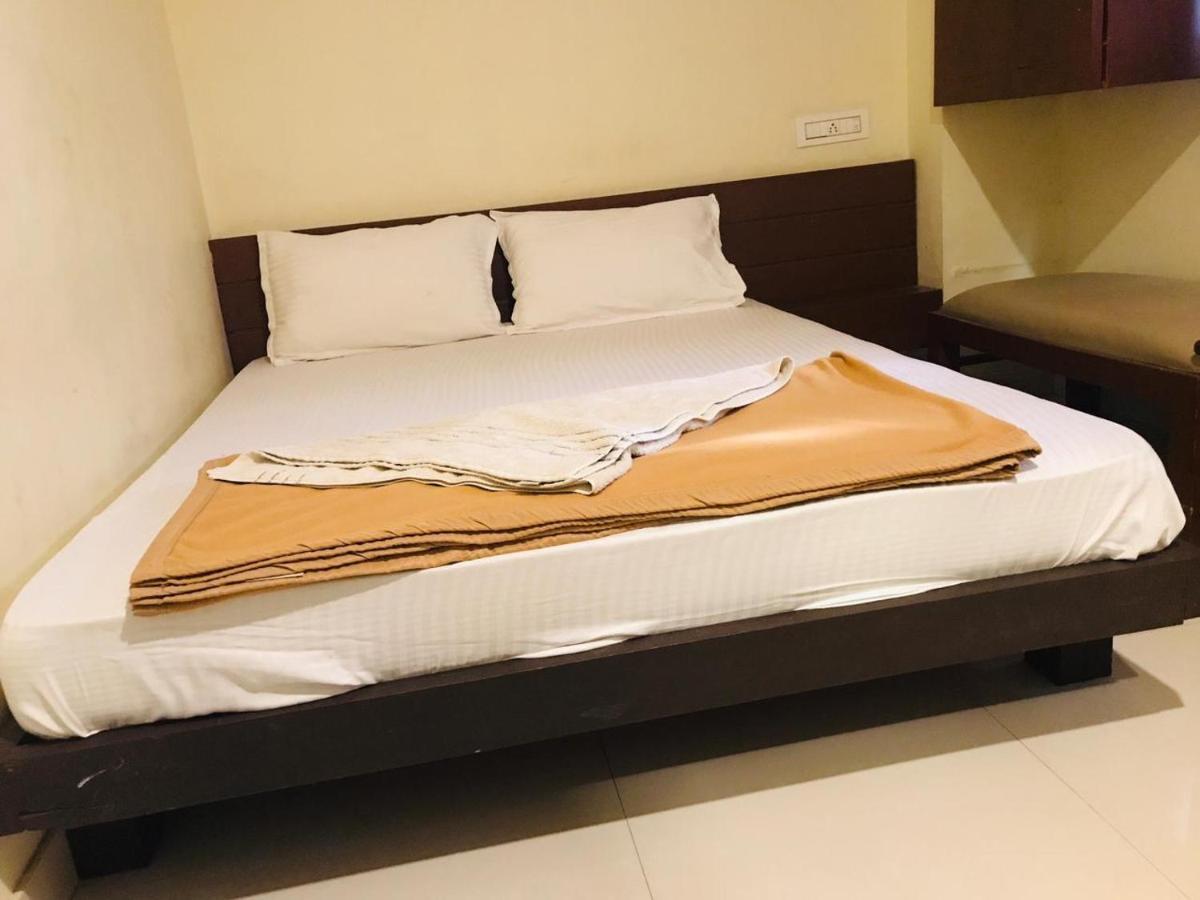 Staymaker Bright Palace Residency Shimoga Exterior foto